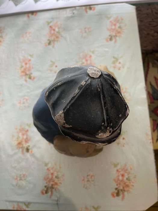 Статуэтка  продам и часы настольные