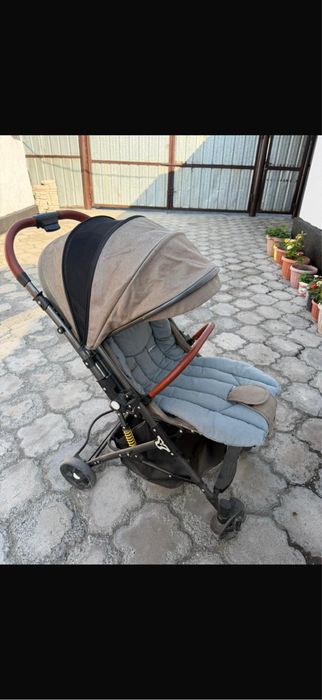 Продам коляску срочно