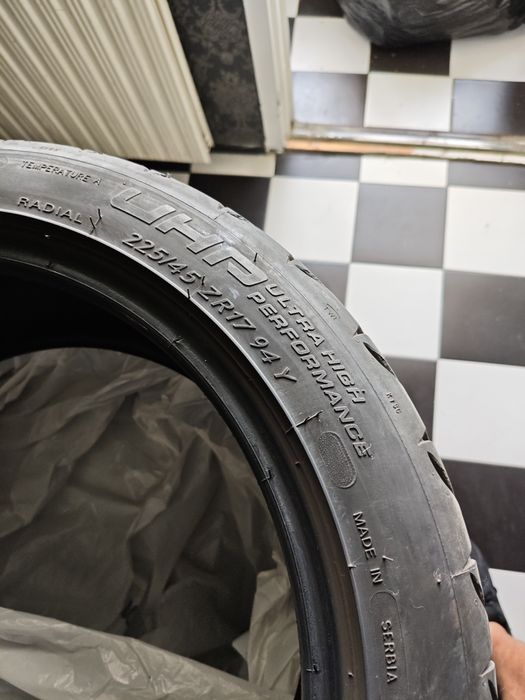 Летни гуми 225/45 R17