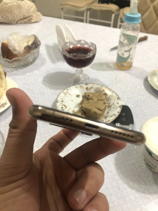 Продам айфон хс!