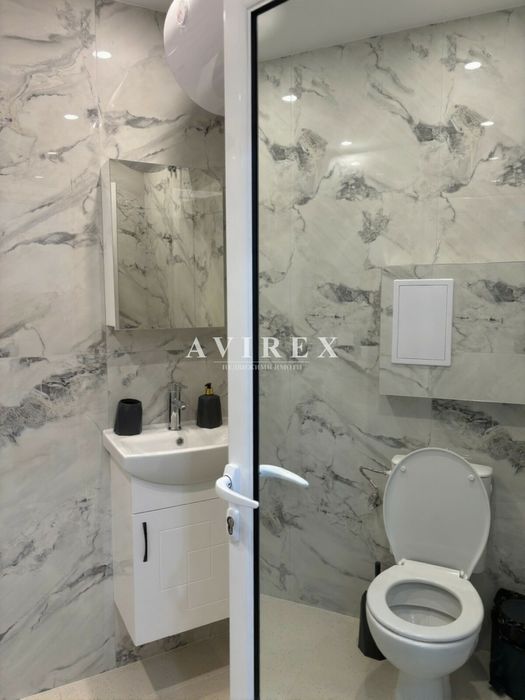 Дава се под наем Двустаен апартамент в Пловдив, Кючук Париж - 70 кв.м за 510 € - Снимка #3