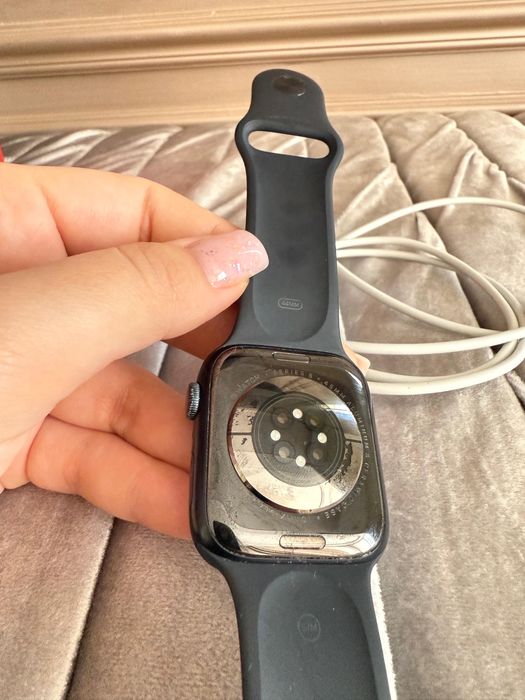 Apple watch series 8