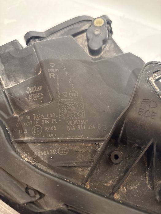 Фар за  Audi  Q2