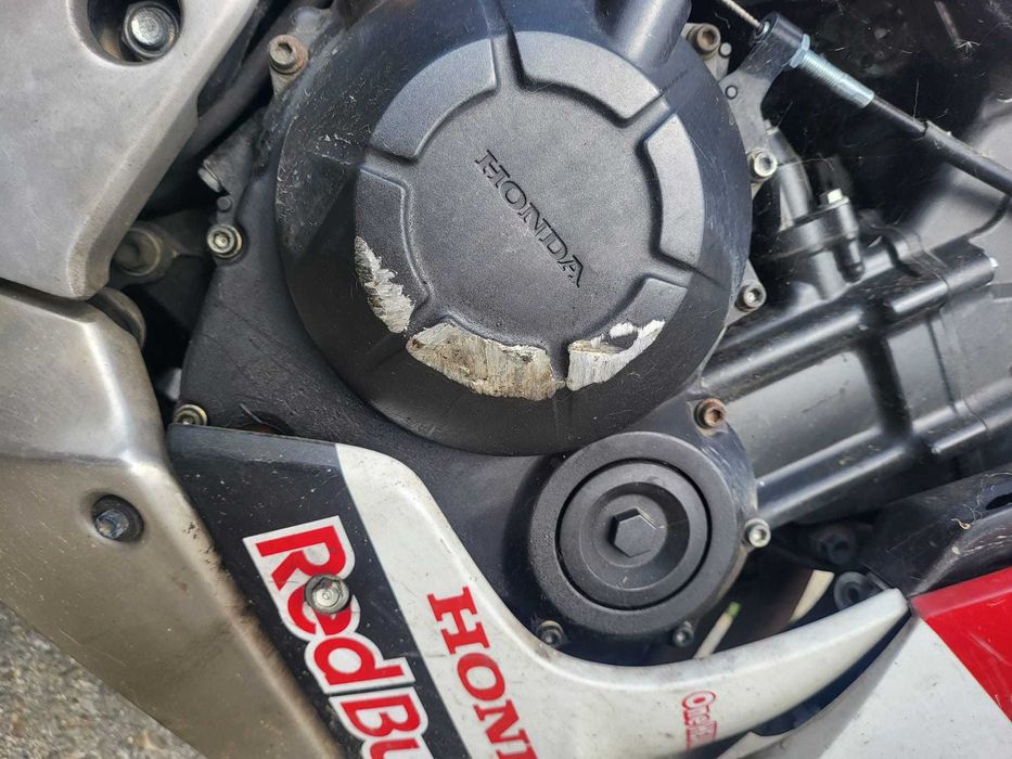 Vand honda CBR500R 2014-2016 !! Avariat!! citeste cu atentie!!