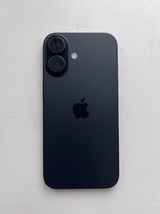 Iphone 16 (black) 128gb
