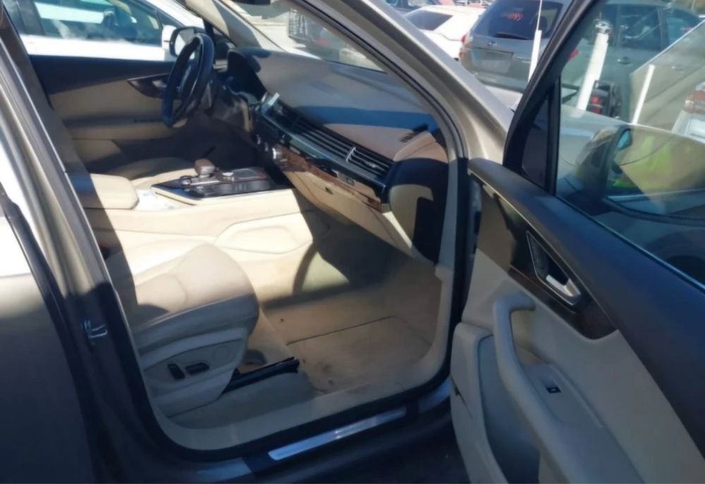 На части Audi Q7 4m 3.0tfsi Usa пружини дигитално табло