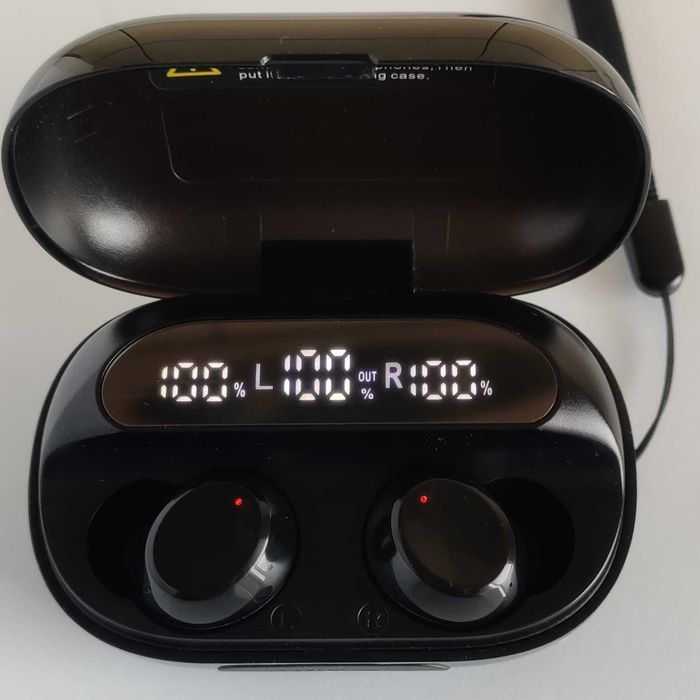 Casti Bluetooth TWS-S20 – Sunet Hi-Fi, Afisaj LED & Set Complet Dopuri (S/M/L)
