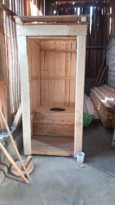 Vand afumatoare și toaleta Gradina