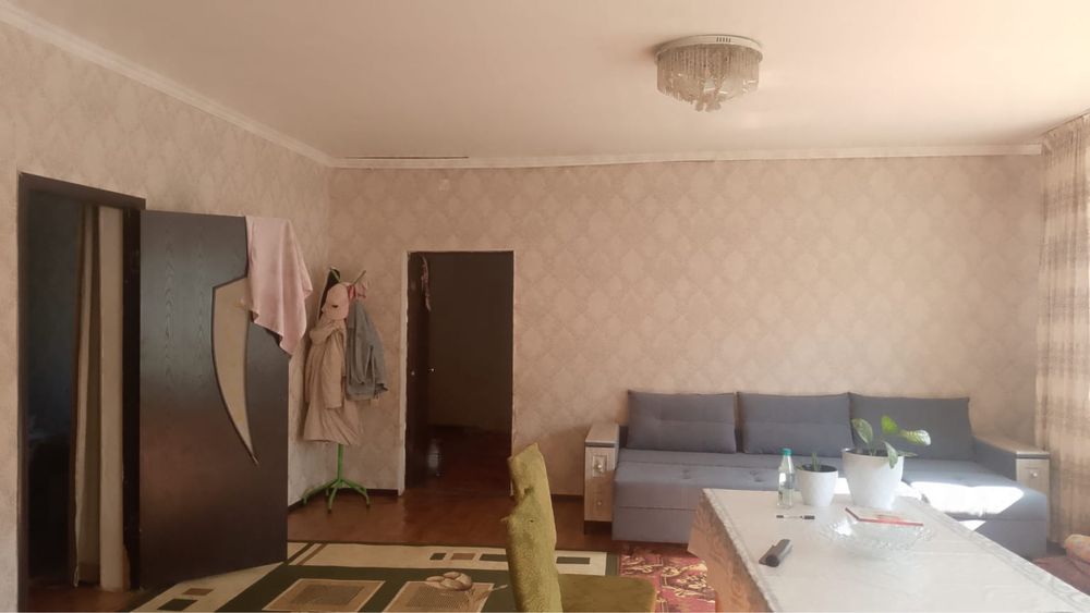 Үй сатылады 4 бөлмелі