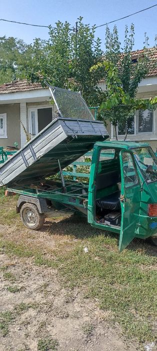 Vând Piaggio ape model 703