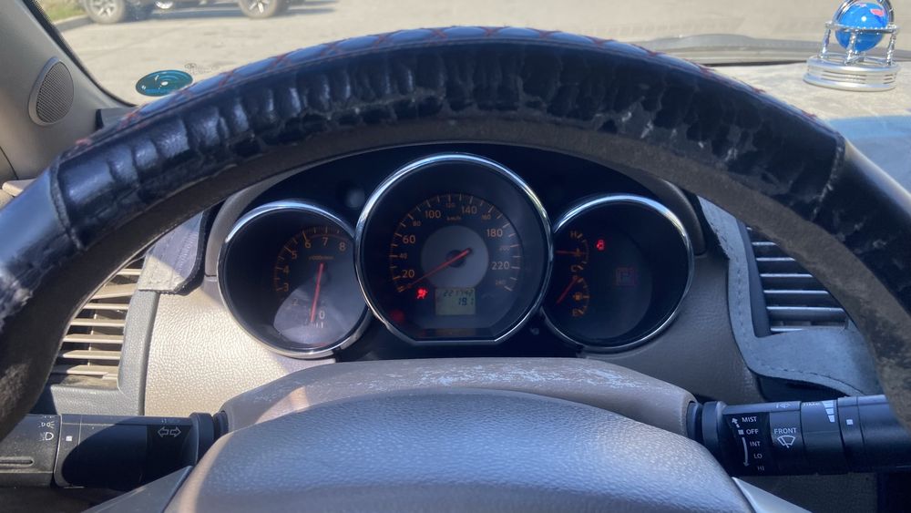 Ниссан Алтима.