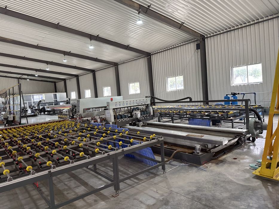 Fabrica de prelucrare sticla securizata si laminata- producator