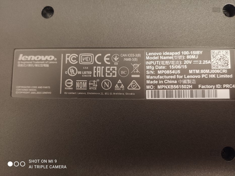 Laptop LENOVO  cu procesor Intel® Pentium® Quad Core™