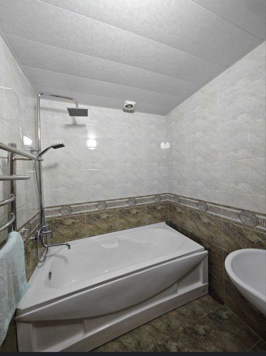 4xonali arzon uy sotiladi