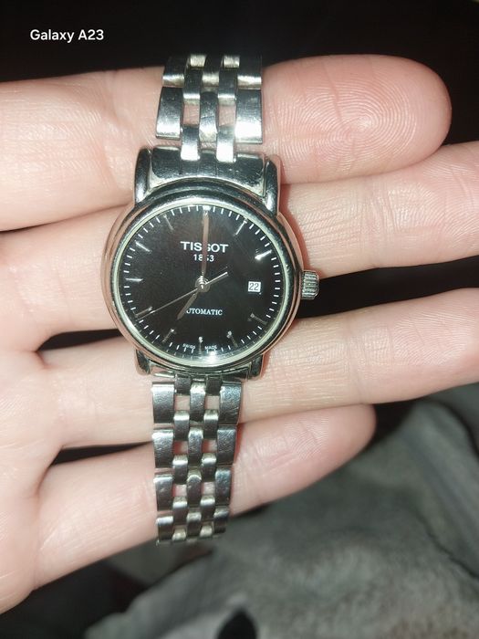 Продам часы TISSOT