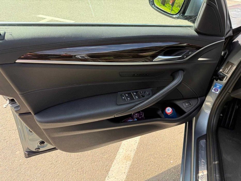BMW 520d Xdrive Touring 190CP , Automat , Luxury Line, impecabil , intretinut