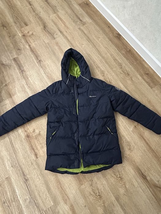 Продам куртку для мальчика