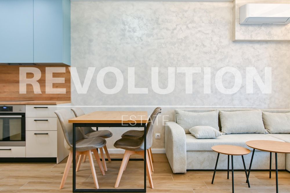 Дава се под наем Тристаен апартамент в София, Дианабад - 97 кв.м за 1296.42 € - Снимка #2