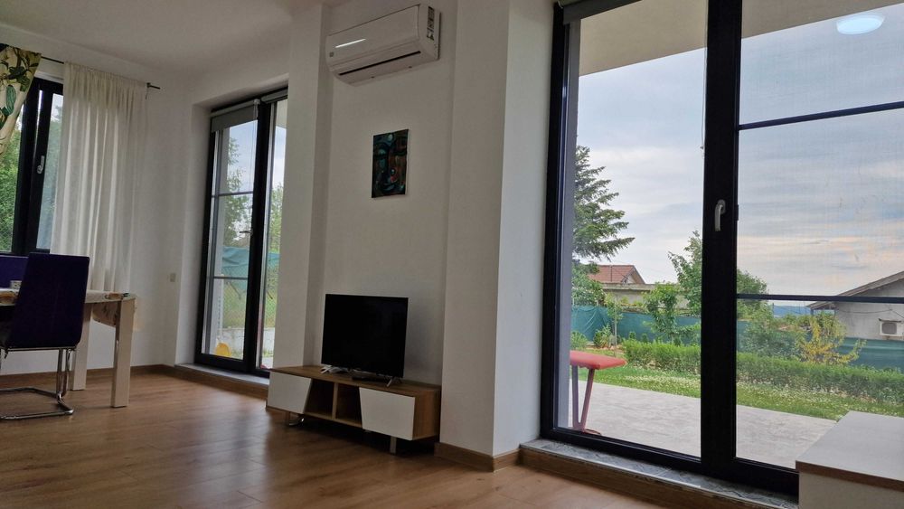 Къща 3-стаена в Виница. Долгосрочно. Краткосрочно