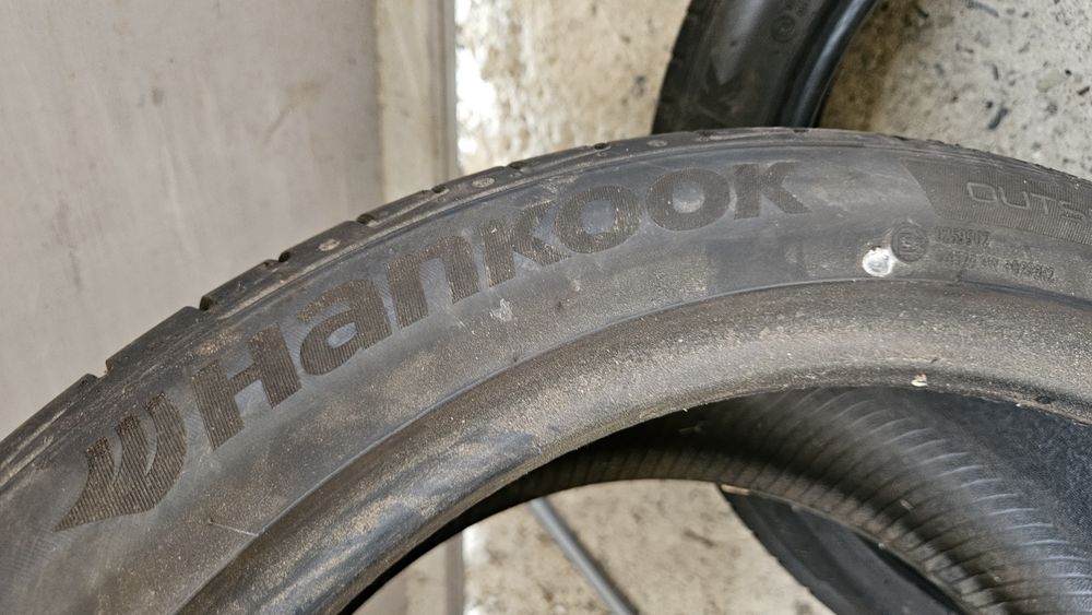 2бр гуми 255 40 19  ханкок