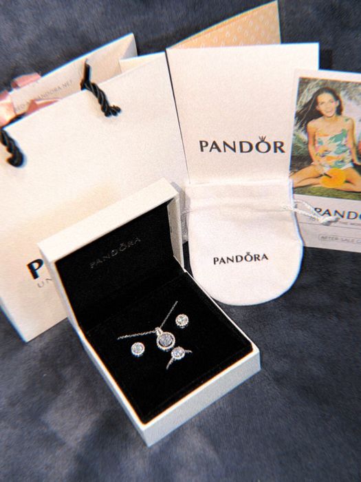 Pandora в подарочной упаковке