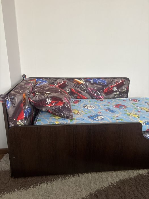 Продам детский диван