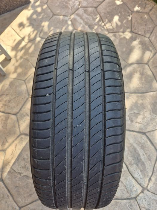 Anvelope de vara 235/45/18