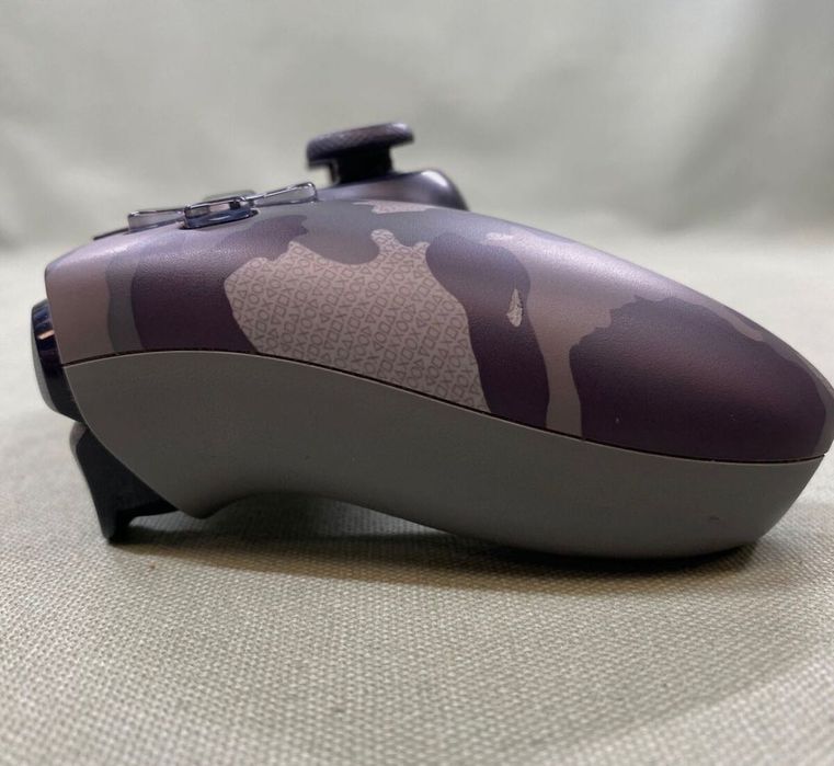 DUALSENSE CAMO - джойстик за PlayStation 5