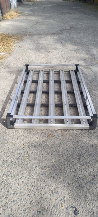 Багажник на крышу автомобиля