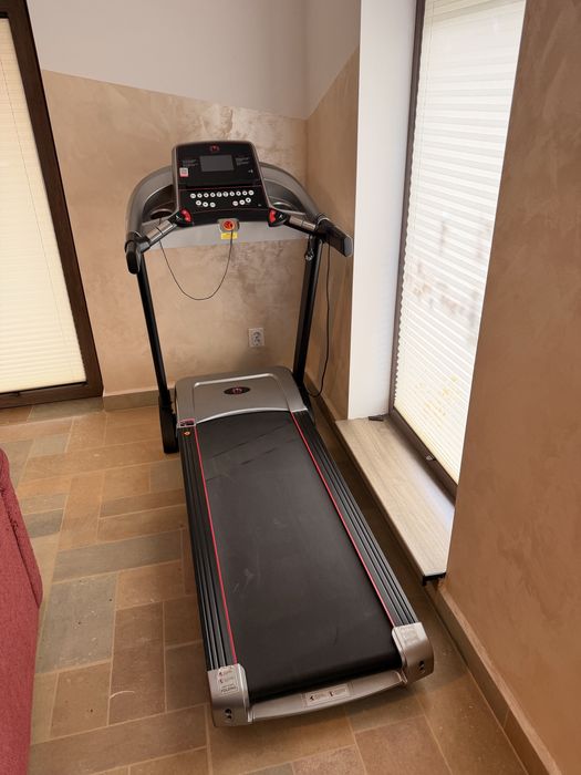 Bandă de alergat electrică BodyFit A6000