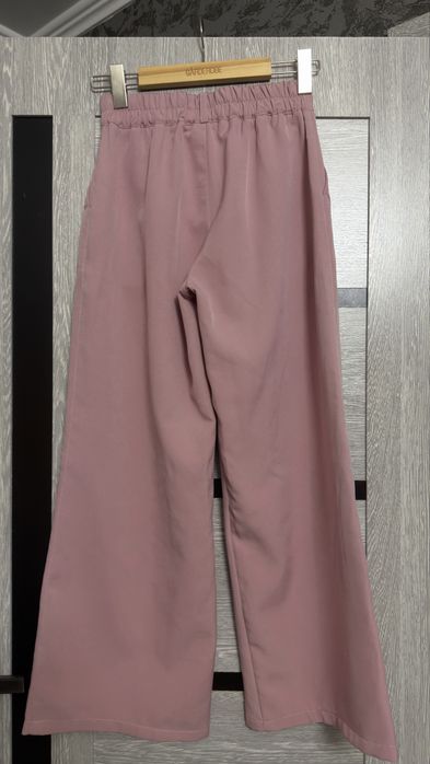 Продаю брюки женские