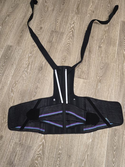 Продам корсет для осанки