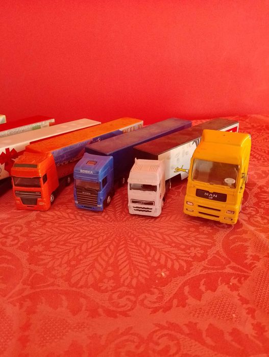 Модели (макети) на камиони 1:87