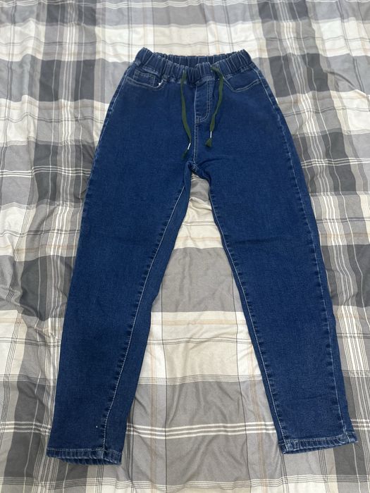 Продам женские джинсы