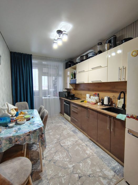 Продам 2хком новостройку район Береке.