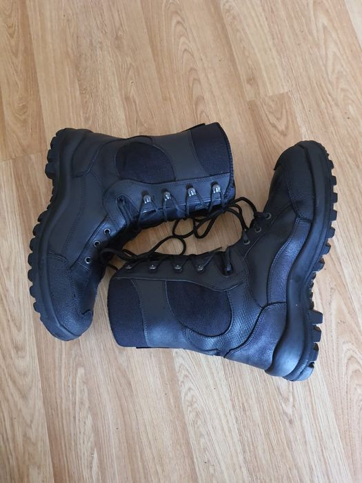 Bocanci de armata M42