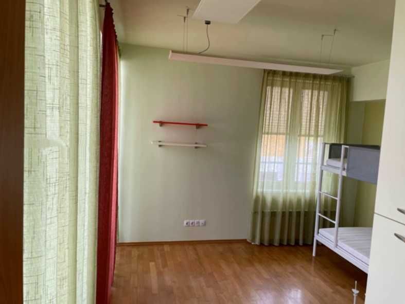 Четиристаен апартамент под наем Малинова долина