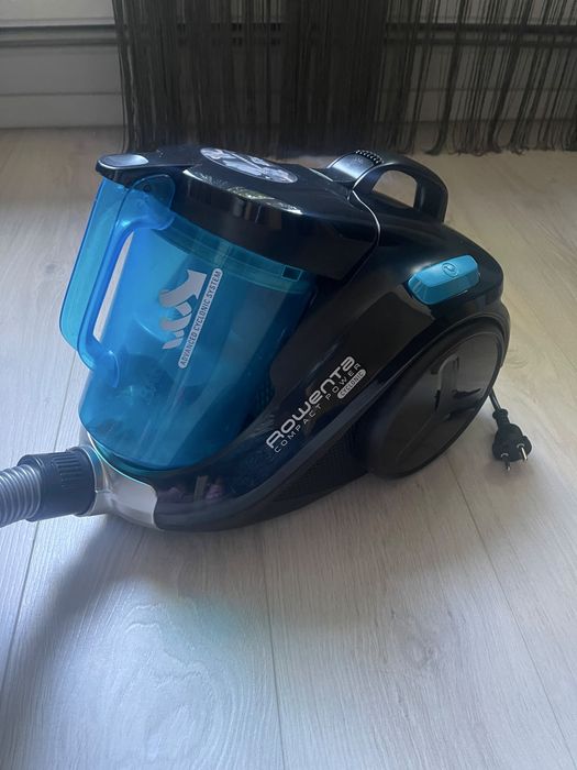 Vând aspirator fara sac Rowenta