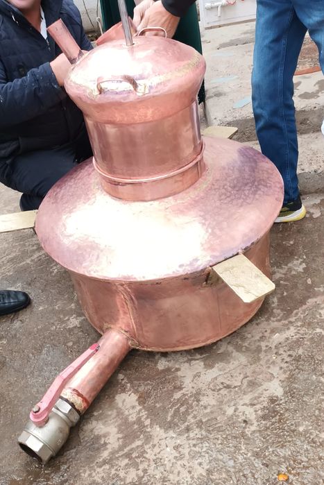 Vand cazane de tuica din cupru alimentar capacitate de 270l