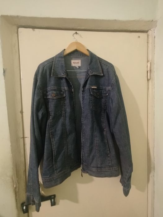 Продам джинсовые куртки.