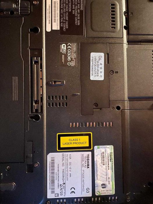 laptop TOSHIBA Tecra A2 Intel Pentium M cu acumulator inca functional