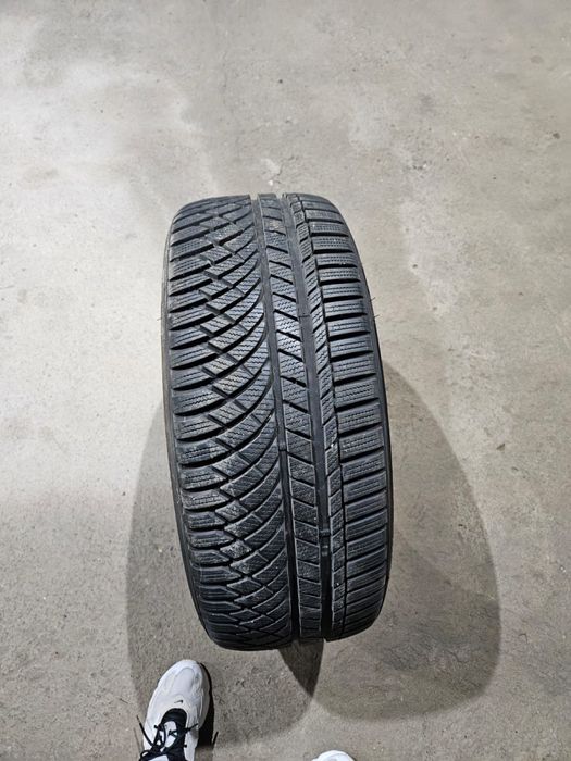 Шины в хорошем качестве…..