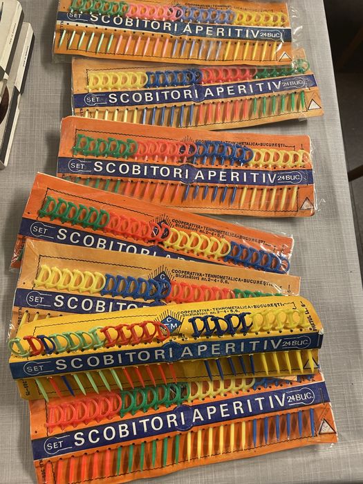 Tacamuri , scobitori si osiere pt. farfurie