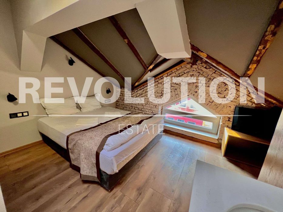 Дава се под наем Двустаен апартамент в Варна, Център - 50 кв.м за 700 € - Снимка #3