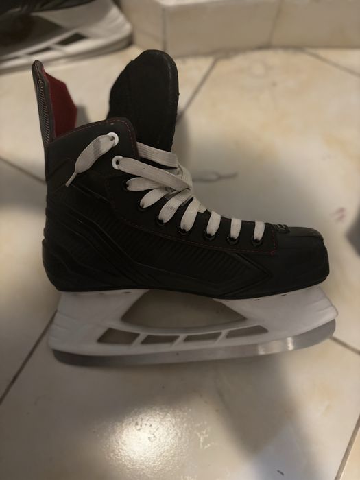 Коньки Bauer размер 41-42