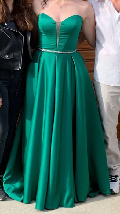 Бална рокля