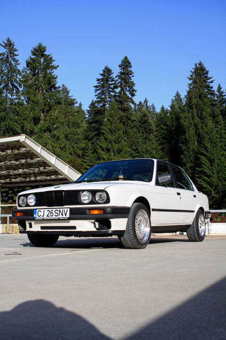 BMW 320i E30 Ursulet