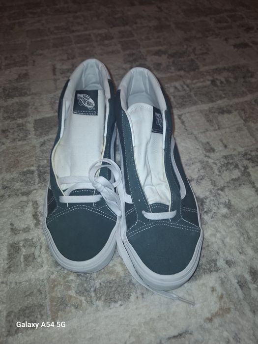 Tenesi Vans nou cu eticheta 44.5