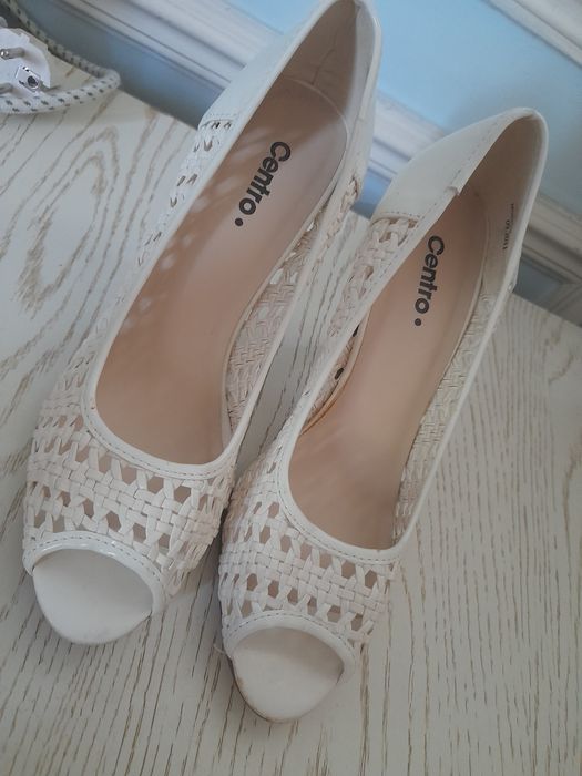 Туфли  сотилади холати янги