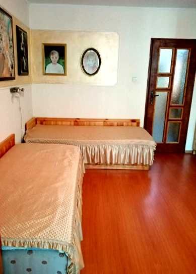 Дава се под наем Двустаен апартамент в Бургас, Възраждане - 78 кв.м за 200 € - Снимка #7